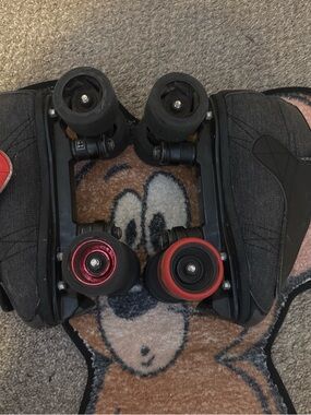 Men's Black Quad Roller Skates with Red Accent Wheels